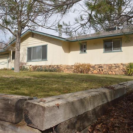 Beautiful 3 Bedroom Home Located Near Yosemite Oakhurst Bagian luar foto