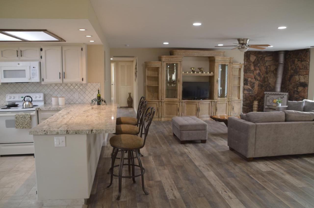 Beautiful 3 Bedroom Home Located Near Yosemite Oakhurst Bagian luar foto
